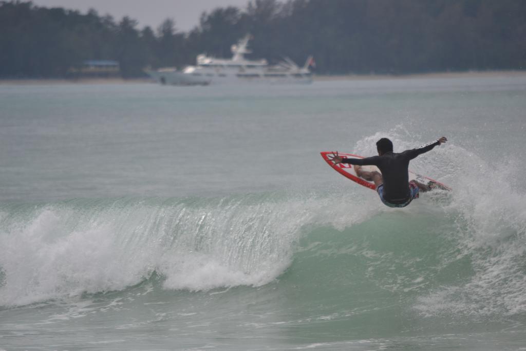 Baan Andaman Sea Surf Hotel Patong Екстериор снимка