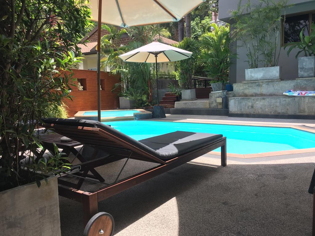 Baan Andaman Sea Surf Hotel Patong Екстериор снимка