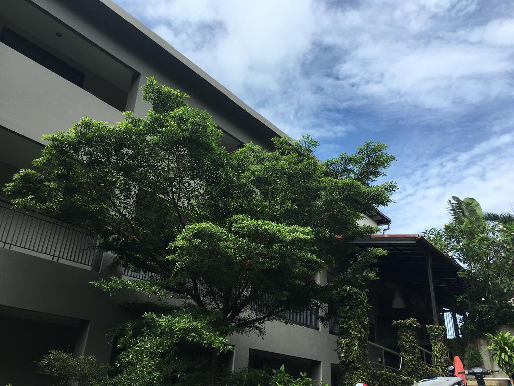 Baan Andaman Sea Surf Hotel Patong Екстериор снимка