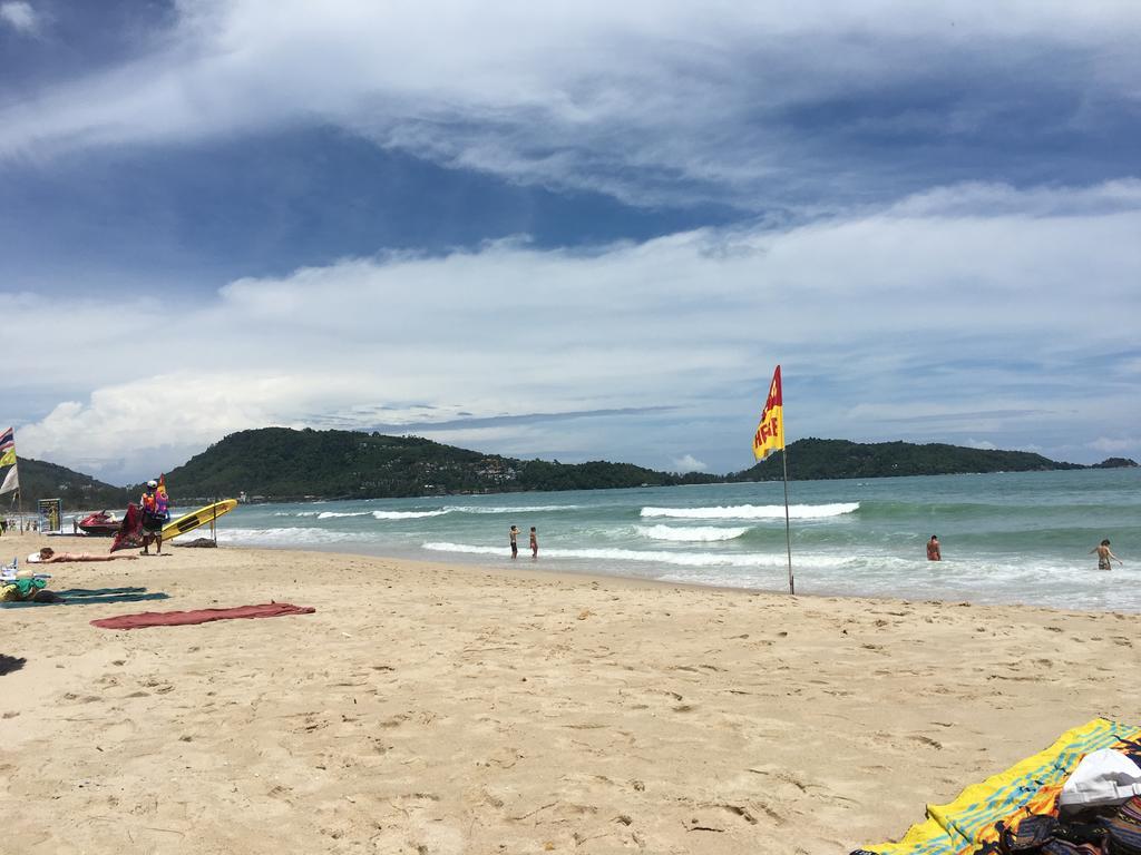 Baan Andaman Sea Surf Hotel Patong Екстериор снимка