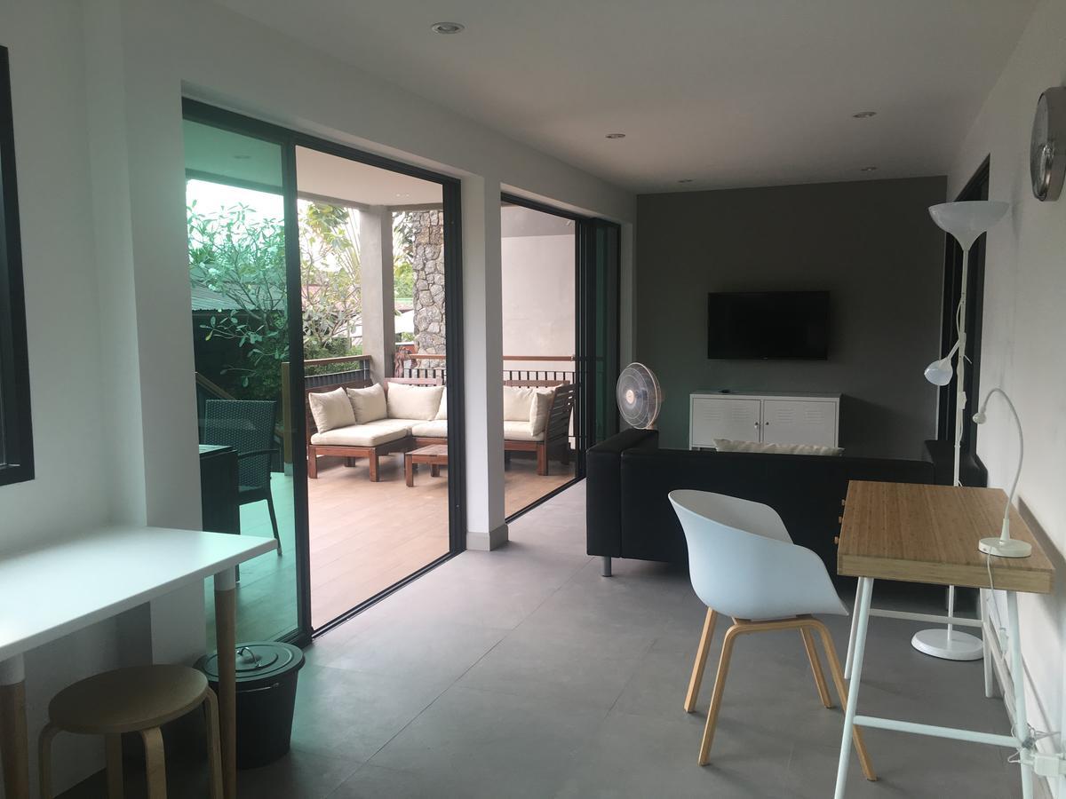 Baan Andaman Sea Surf Hotel Patong Екстериор снимка